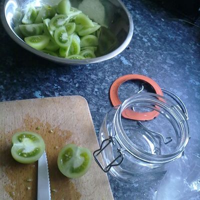 Confiture de Tomates Vertes.