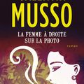 La femme à droite sur la photo, thriller de Valentin Musso