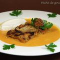 Financier de cèpes et girolles sur un velouté de potiron