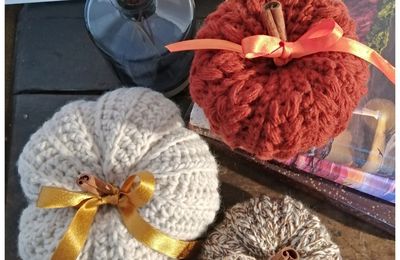 Des citrouilles au crochet