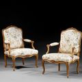 Paire de fauteuils à la reine d'époque Louis XV, estampille de Léonard Beauvau dit Bovo