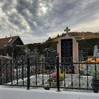 NOTRE CAVEAU FAMILIAL " BELTZUNG -  SPECKLER - SCHUFFENECKER - KUSTER - LERCH " 