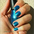 Encore un vernis bleu!