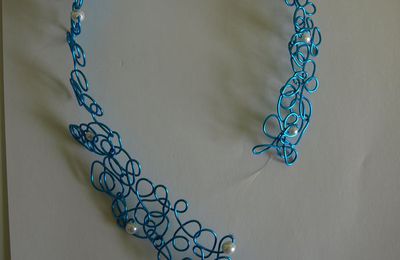 un joli collier turquoise