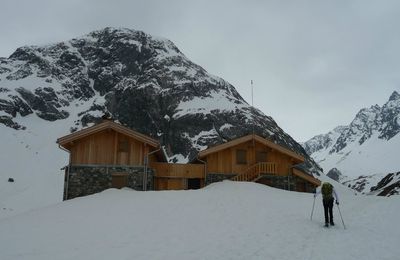 Refuge du Saut (2126m)- Trois Vallées