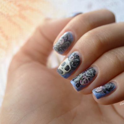 Nail Art Halloween - "Flores y Calaveras"