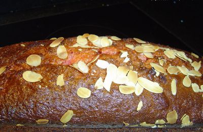 Cake aux pralines et aux amandes