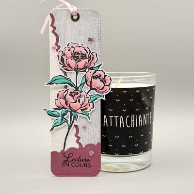 Un marque-page fleuri et romantique