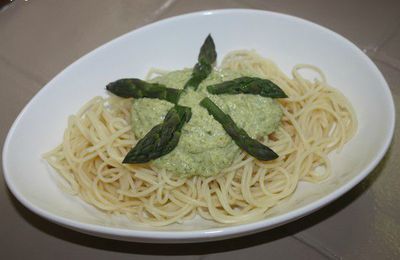 Spaghetti à la crème d'asperges vertes...