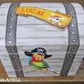 ♦ Petit coffre de pirate pour une naissance