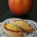 Financiers à la pêche et cardamome