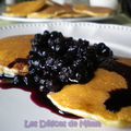 Mix pour pancakes, sauce aux myrtilles de Nigella