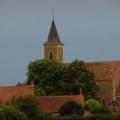 un petit village dans la campagne