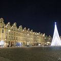 ARRAS : Décor de Noël, place des Héros ...