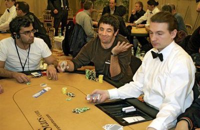 1.500 joueurs de poker à Paris pour "le plus gros tournoi en Europe"