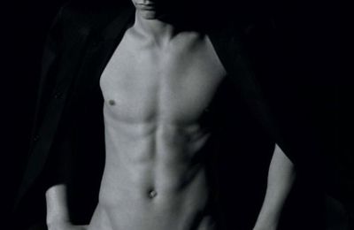 Edito: 'Perfect Cut' by Milan Vukmirovic for L'Officiel Hommes 17