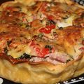 QUICHE JAMBON, POMMES DE TERRE MOUTARDEES, FROMAGES ET HERBES 