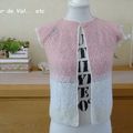 Gilet pour petite fille au tricot