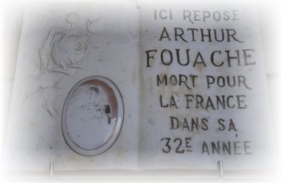 Une recherche à partir d'une plaque de souvenir...