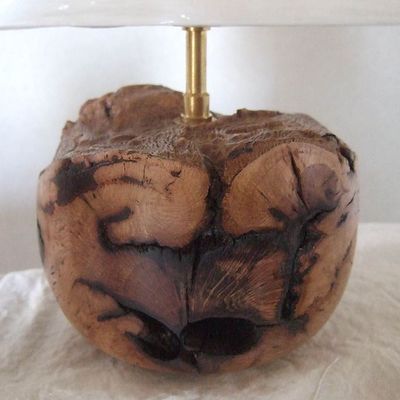 Pied de lampe en chêne