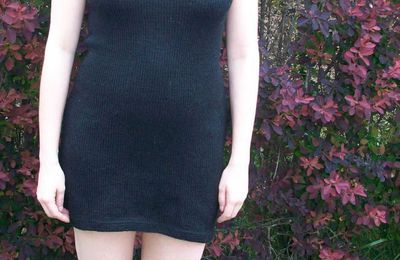 Robe en laine noire sans manche