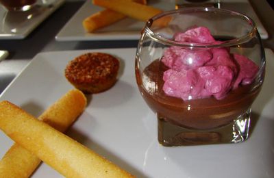 Mousse fondante Chocolat et fruits rouges