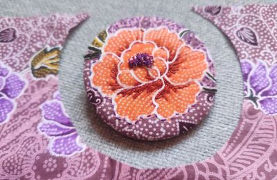 Broches en série