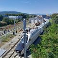 Insolite cette rame TGV-M présente devant le bâtiment 235 d’Alstom à Belfort !
