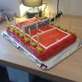 Gateau d'anniversaire pour un tennisman