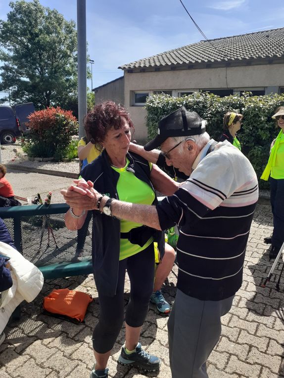 Faites défiler les photos à l'aide de la flèche