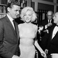 La robe sexy de Marilyn pour Kennedy en vente 