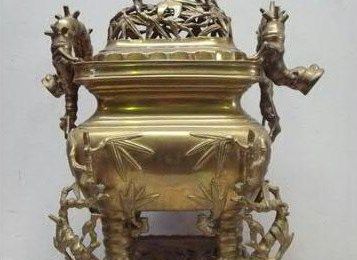 Grand brûle-parfum en bronze. Dynastie Nguyên, 19ème siècle