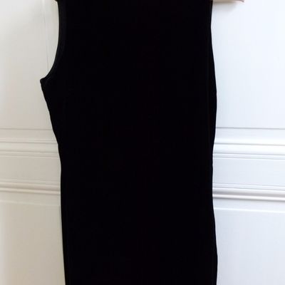 Petit robe noir en velours