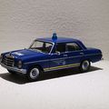 Mercedes 200 D 