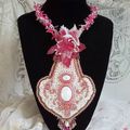 Collier plastron Lys Rose platron Haute-Couture