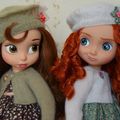 Belle et Merida en tenue de fillettes