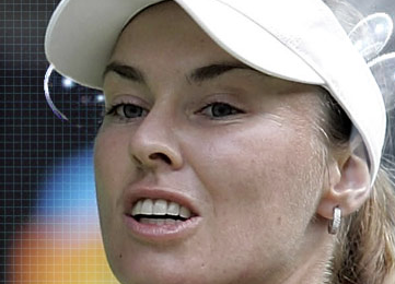 Des coups à la volée: Ça cogne fort chez Martina Hingis