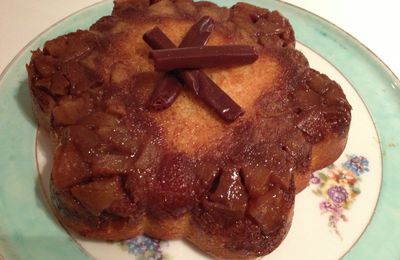 Gâteau au Yaourt renversé aux Pommes et aux Carambars