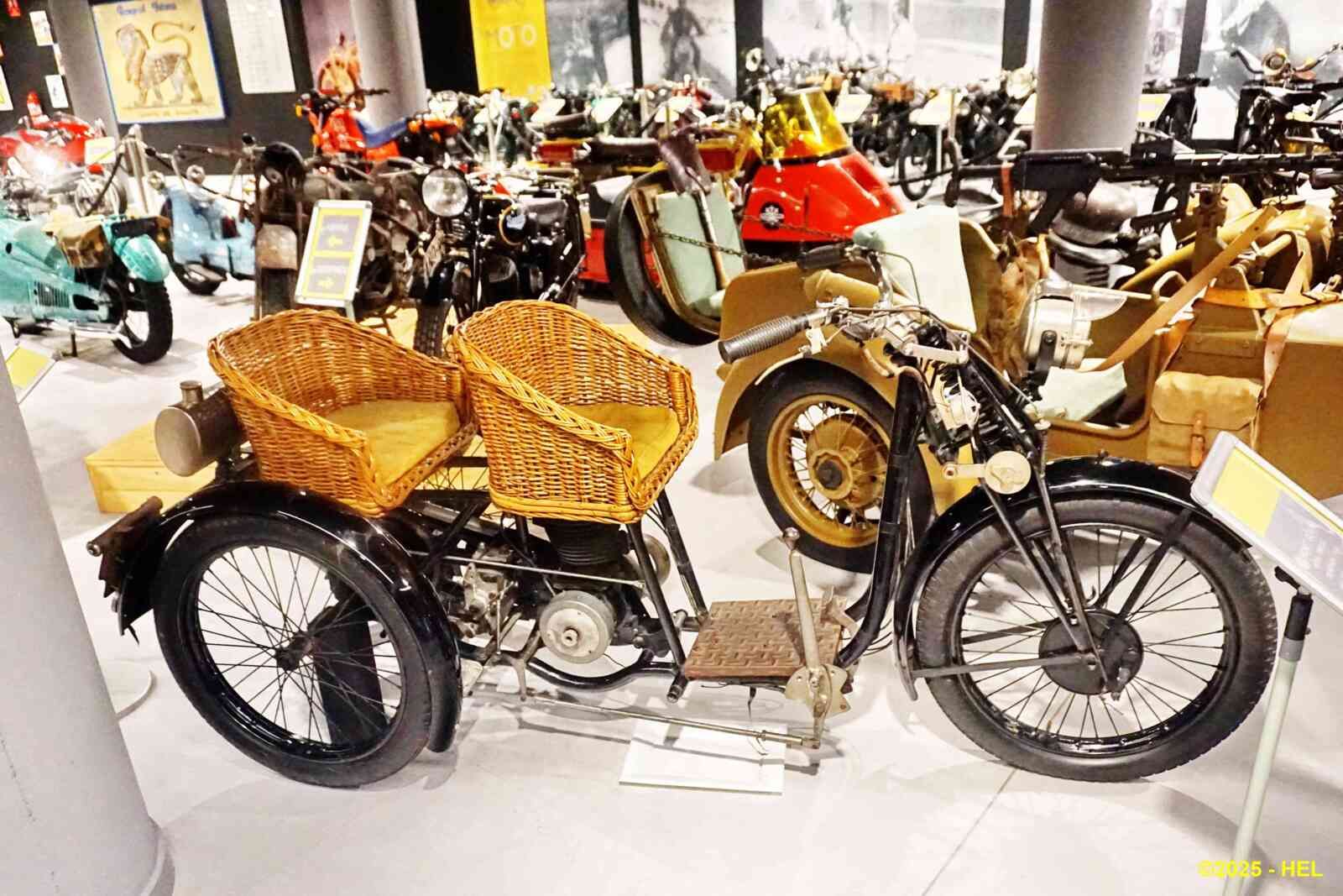 Monet Goyon Tricycle 175cc_01 - 1927 [F] HL_GF