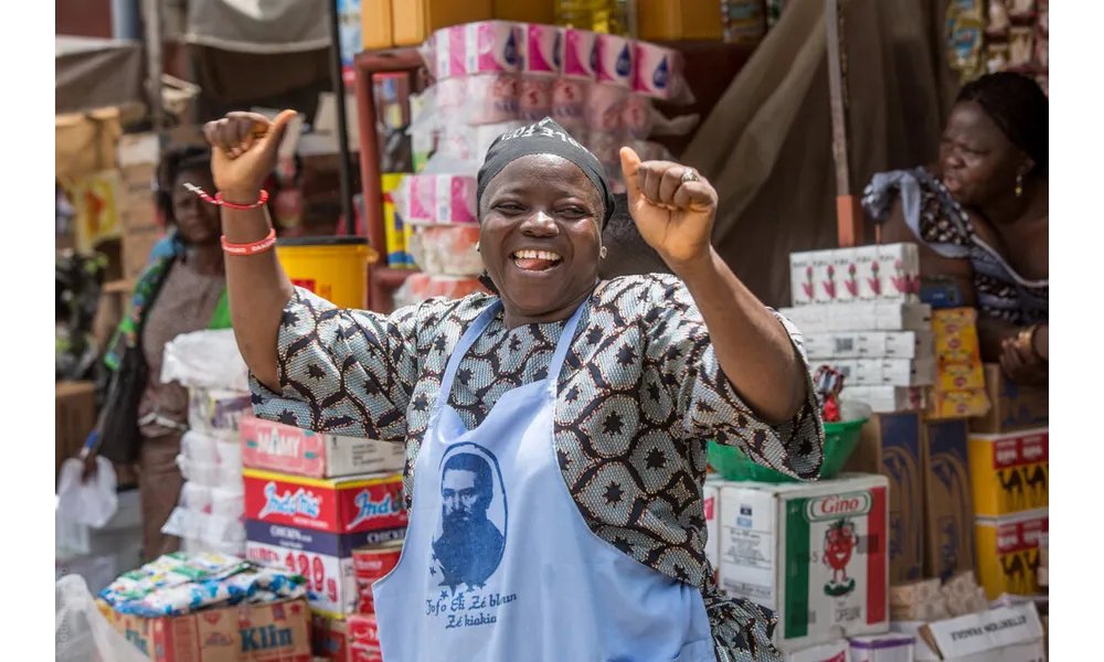 TEMOIGNAGE D'UNE VENDEUSE SUR MAITRE ADJOVI