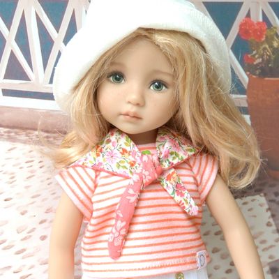 Emilie en bord de mer
