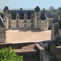 VUE AERIENNE SUR LE CHATEAU DE GOULAINE