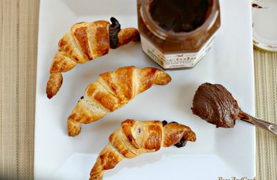 Mini-croissants à la pâte à tartiner Nocciolata {recette facile et rapide}