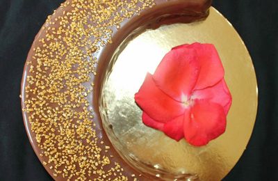 Entremet vanille-spéculoos-chocolat caramel