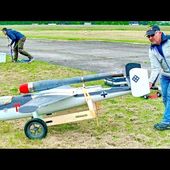 VERY HUGE AND LOUD PULSE JET HEINKEL HE-162 PULSO SCALE 1:3.5 MODEL AIRCRAFT / FLIGHT DEMONSTRATION