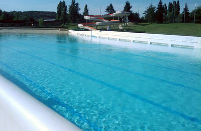 Piscine en-sol ou hors : comment se décider ?