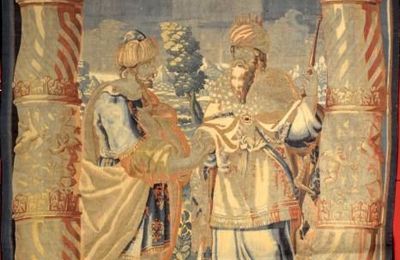 Manufacture de Bruxelles. Belle tapisserie figurant deux hommes enturbannés, dans une perspective paysagée. XVIIe siècle