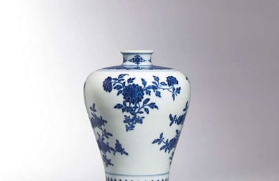A superbly painted blue and white ‘flower and fruit spray’ meiping, Qianlong six-character seal mark and of the period (1736-179