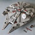 Montage du Faucon Millenium LEGO star Wars 75257