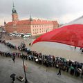 L'enterrement de Kaczynski à Wawel divise la Pologne